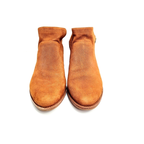 Gianni Bini PERFECTED Hampton Tan Buckled Bootie - Picture 4 of 5